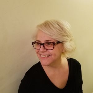 Meet your Posher, Elizabeth